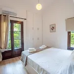 Sani Lili 9 Villa