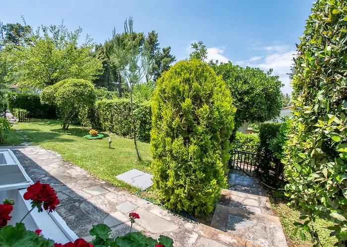 Sani Lili 9 Vilă
